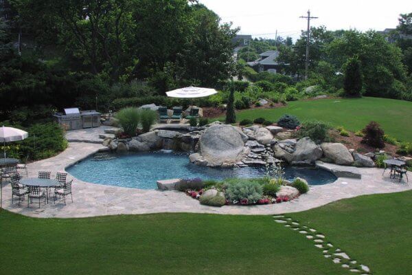 Backyard Oasis Swimming Pool and Outdoor Living