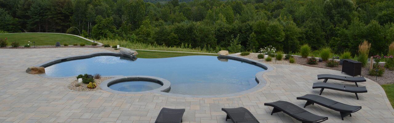 Freeform Inground Swimming Pool with Vanishing Edge