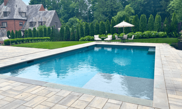 Geometric pool with sun shelf